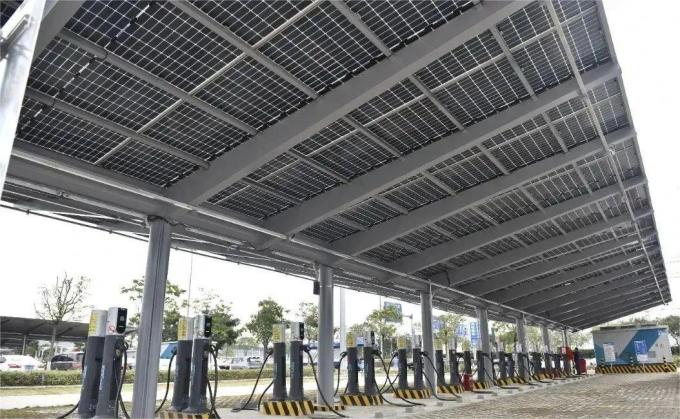 Парковка солнечных панелей для электромобилей с зарядным столбом 2 в 1 1